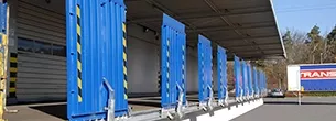 Loading dock and plate