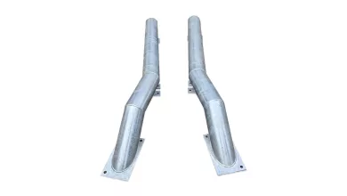 Securing loading bays with split wheel guides
